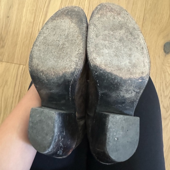 Lucchese women’s Brown Leather Cowboy Boots - Picture 4 of 7